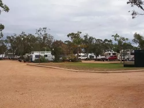 فندق على الطريق Lightning Ridge Outback Resort & Caravan Park