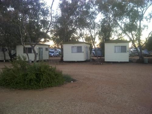 Motel Lightning Ridge Outback Resort & Caravan Park