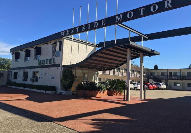 מוטל Westside Motor Inn