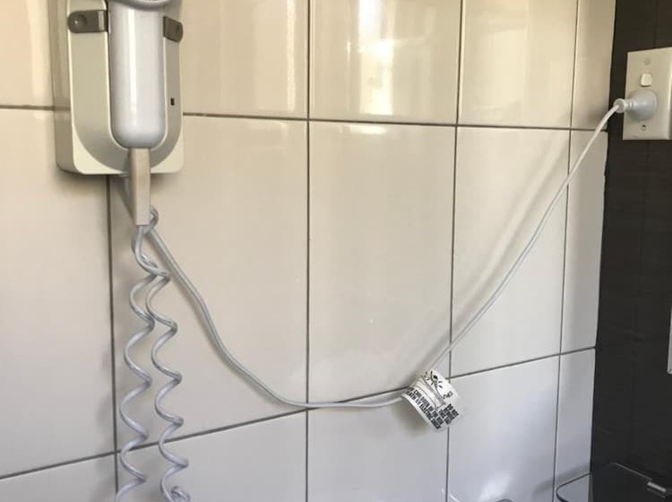 מוטל Westside Motor Inn