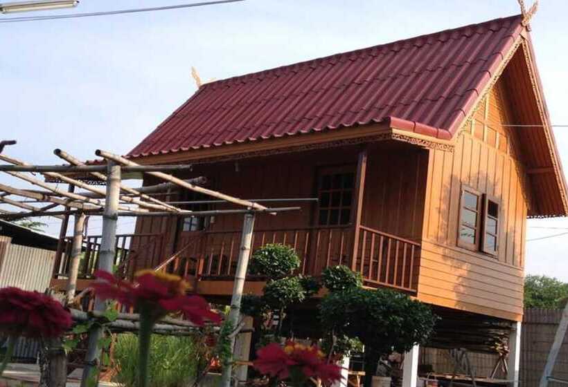 بنسيون The Little Lopburi Village