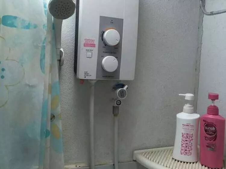 膳宿费 The Little Lopburi Village