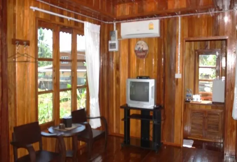 膳宿费 The Little Lopburi Village