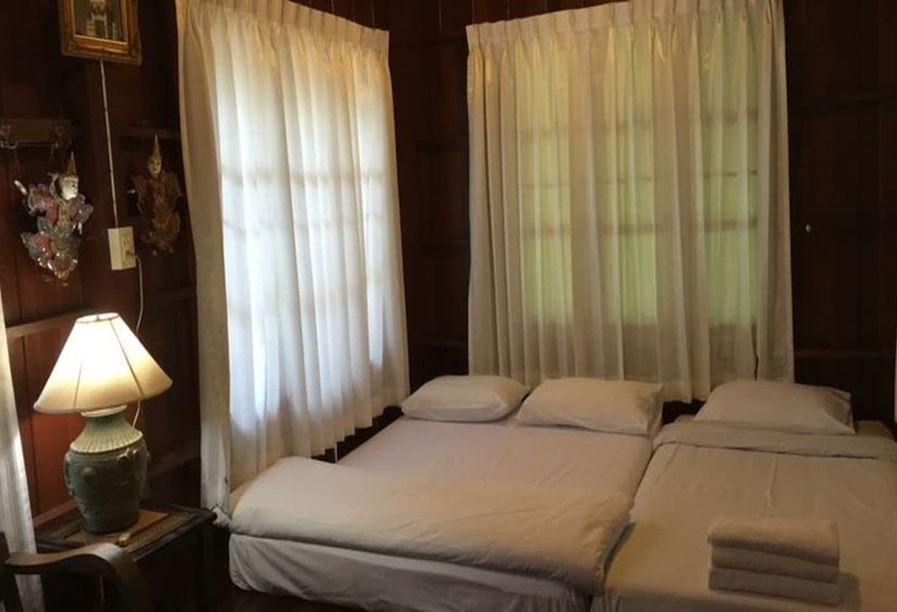 بنسيون The Little Lopburi Village