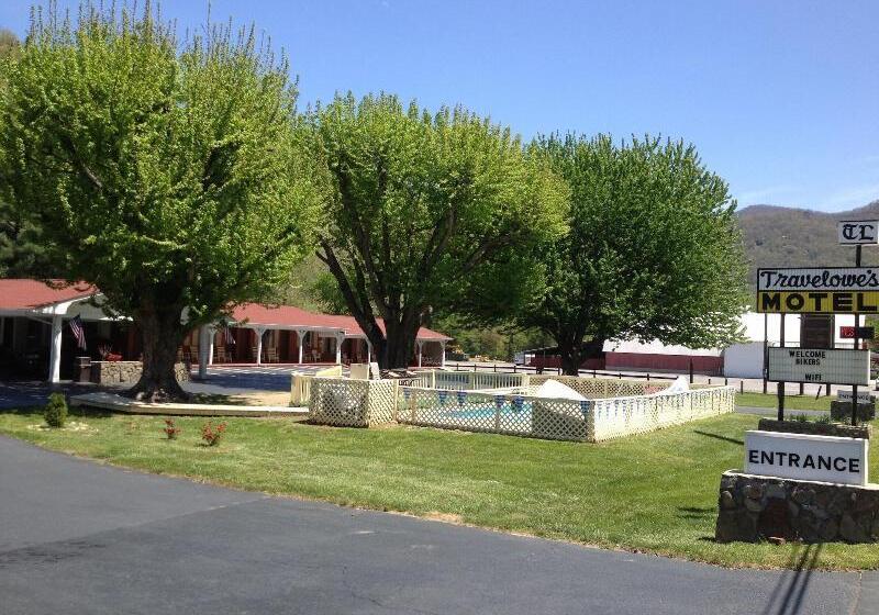 Travelowes Motel  Maggie Valley