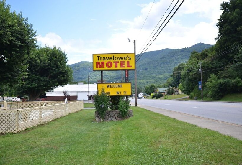 Travelowes Motel  Maggie Valley