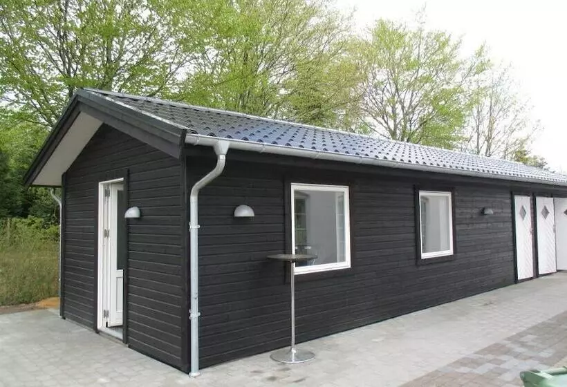 White House Hotel Apartments