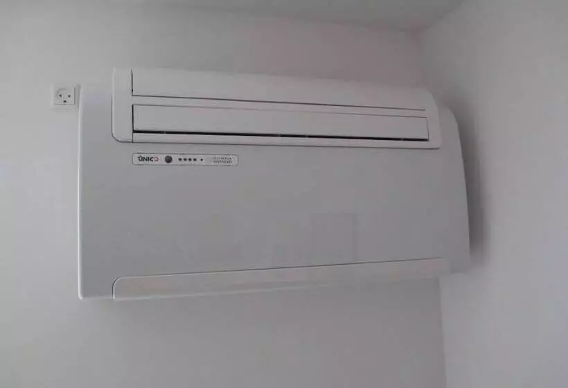 White House Hotel Apartments