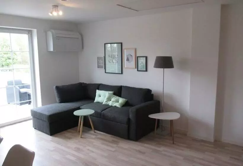 White House Hotel Apartments