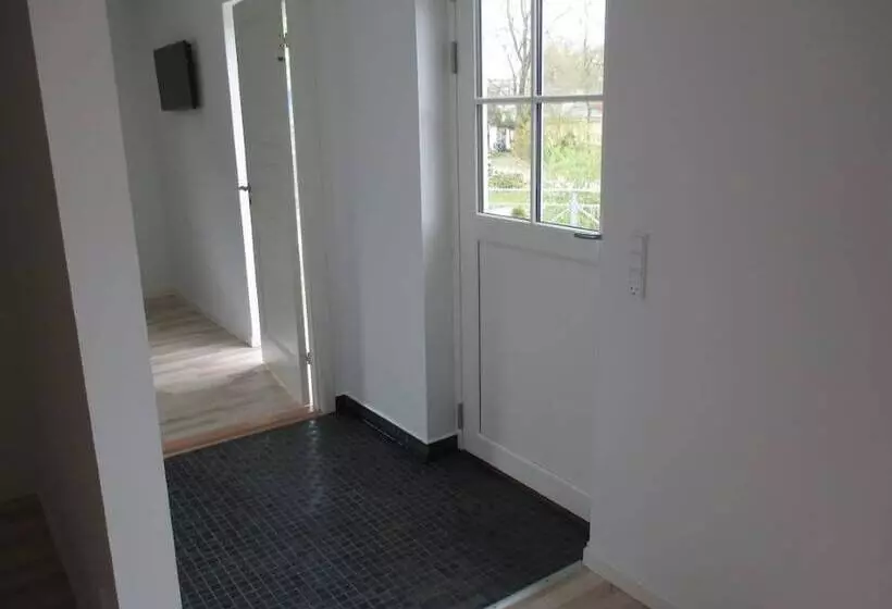 White House Hotel Apartments