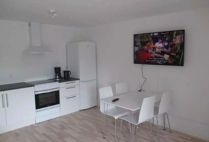 White House Hotel Apartments