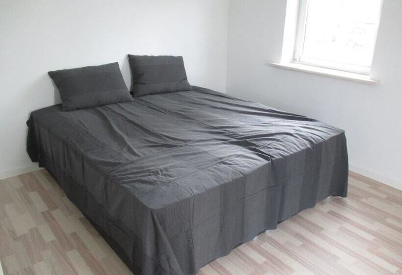 White House Hotel Apartments