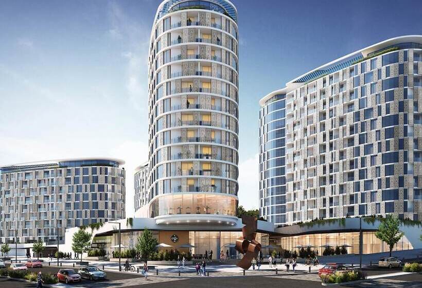 Отель Ellipse Executive Apartments
