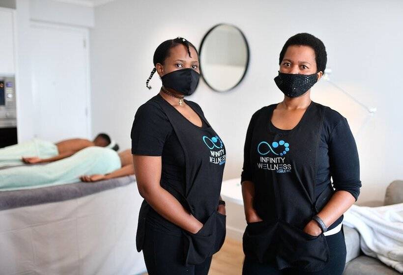 Отель Ellipse Executive Apartments