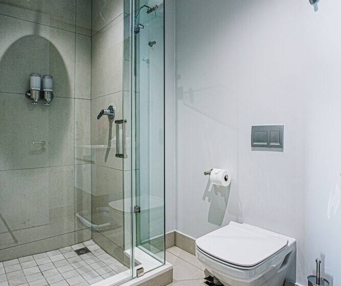 Отель Ellipse Executive Apartments