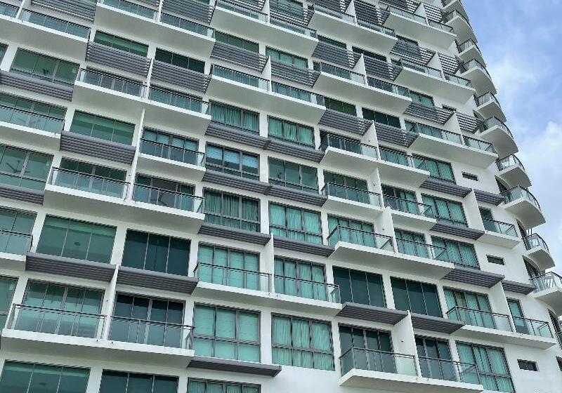 בית מלון כפרי Oceanfronts Apartments