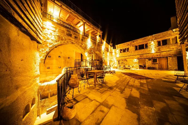 Hotelli Pinhan Cave Suites