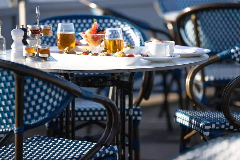 Hotelli The Relais Cooden Beach