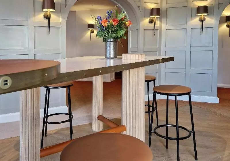 Hotelli The Relais Cooden Beach