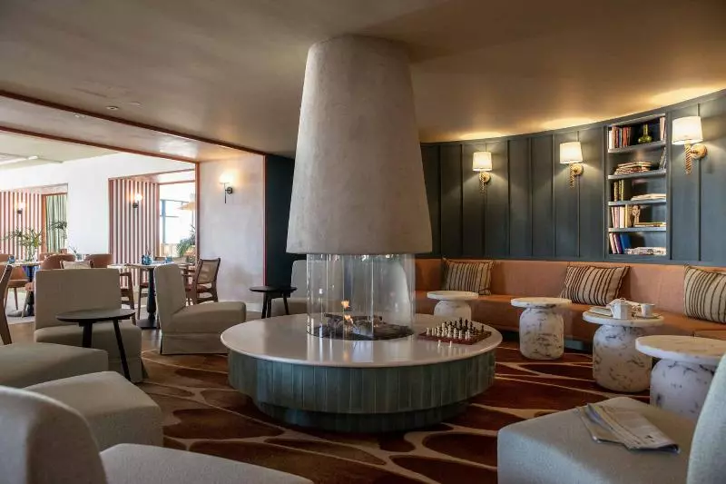 Hotelli The Relais Cooden Beach