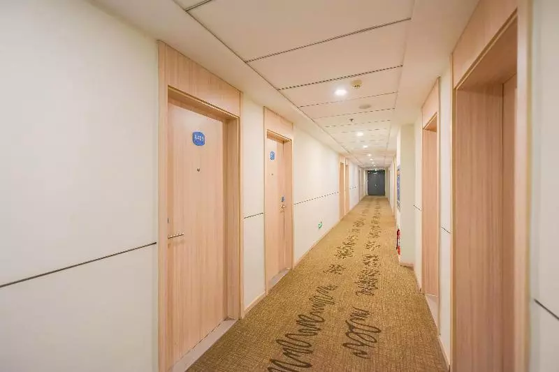 Hanting Hotel Shijiazhuang Beiguo Shangcheng Metro Station