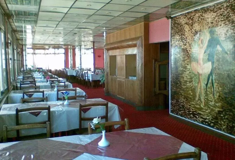 Adriatica Hotel Marsa Matrouh