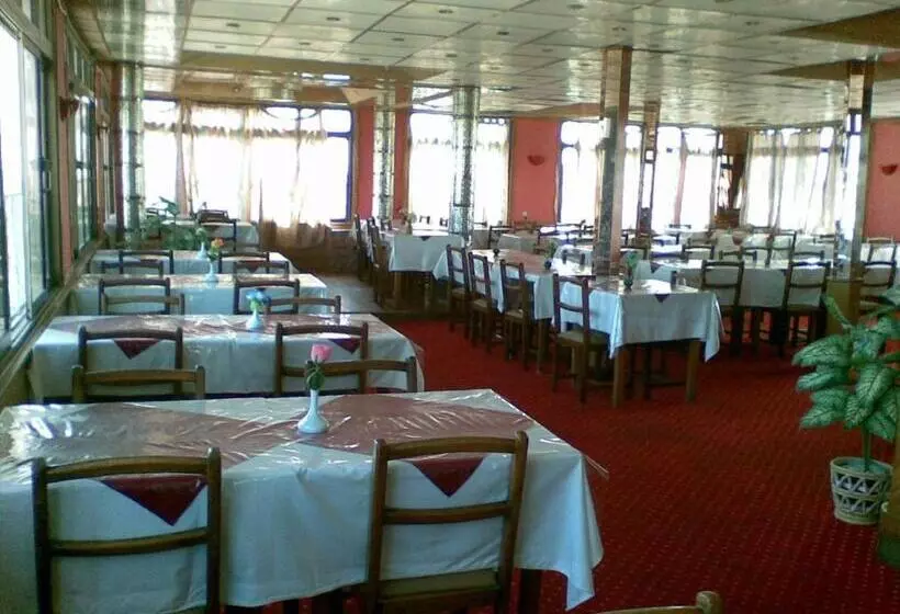 Adriatica Hotel Marsa Matrouh