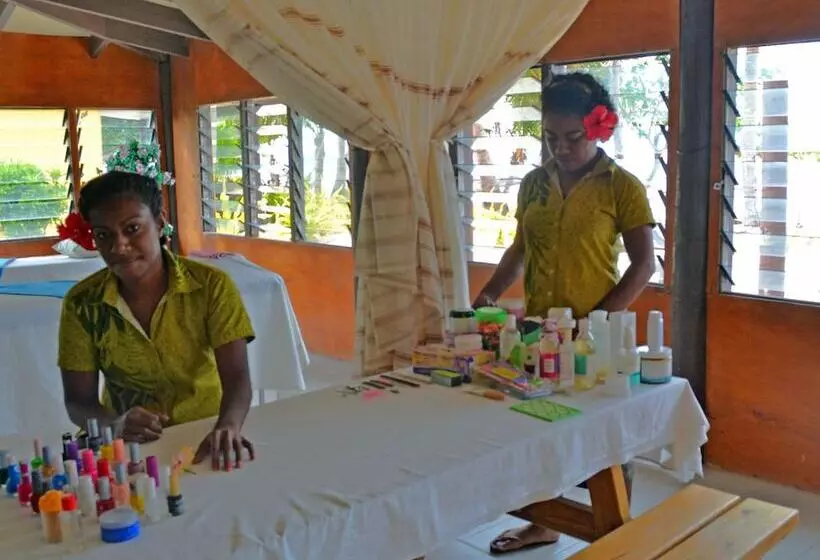 Auberge Hôtelière Ratu Kini Backpackers & Dive Resort