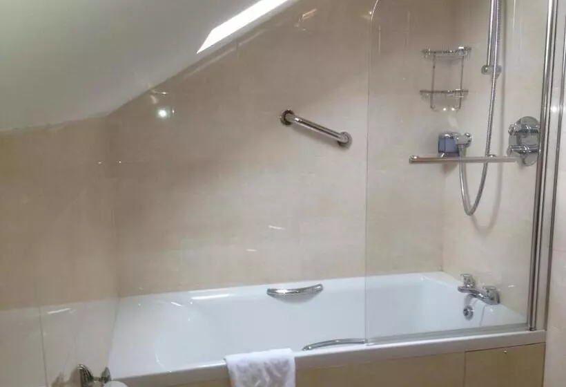 تختخواب و صبحانه Rockcrest House