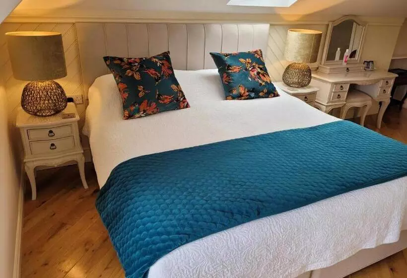 تختخواب و صبحانه Rockcrest House