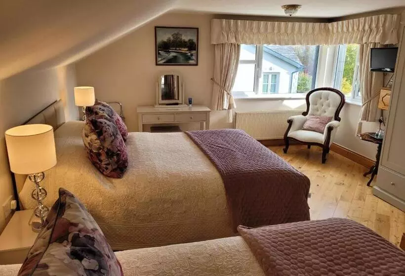 تختخواب و صبحانه Rockcrest House