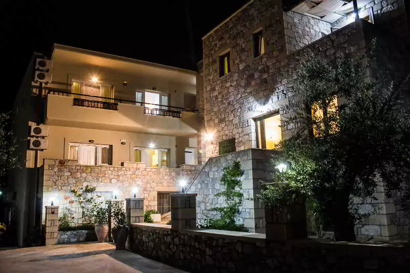 Bonos Apartments