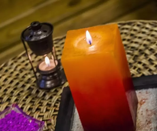 هتل Apartamentos Regency La Feria