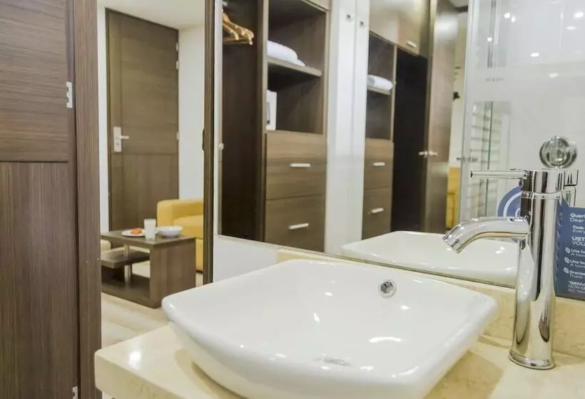 هتل Apartamentos Regency La Feria