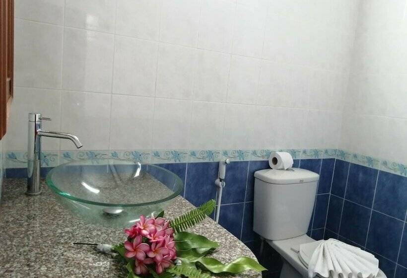 בית מלון כפרי Baan Chayna Resort