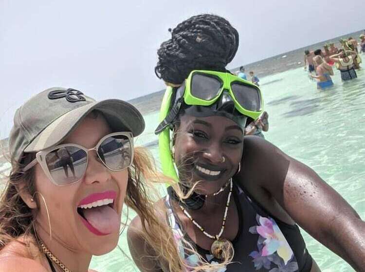 هتل Ellen Bay Inn