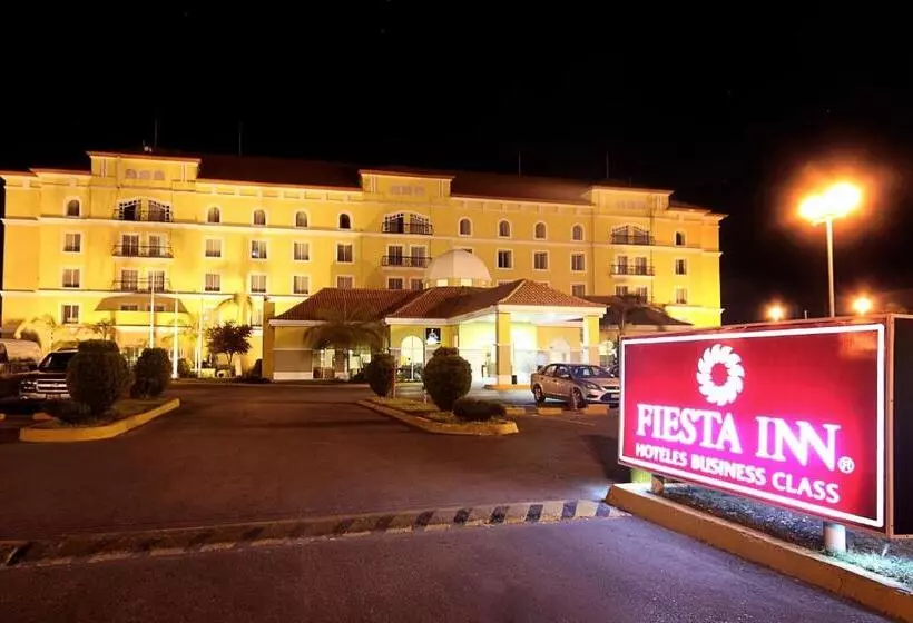 Hotel Fiesta Inn Express Nuevo Laredo