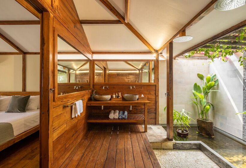 酒店 Gili Teak Beach Front Resort