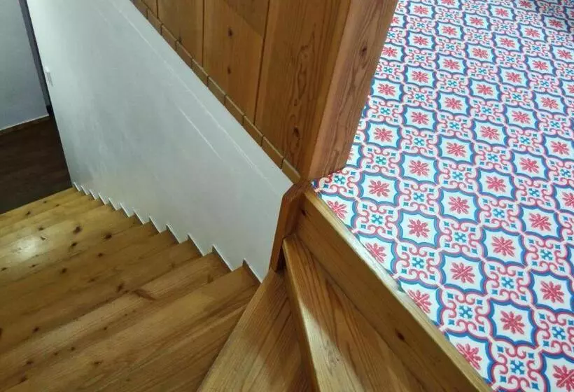 Отель Holiday House Ryukyu An Music Hostel