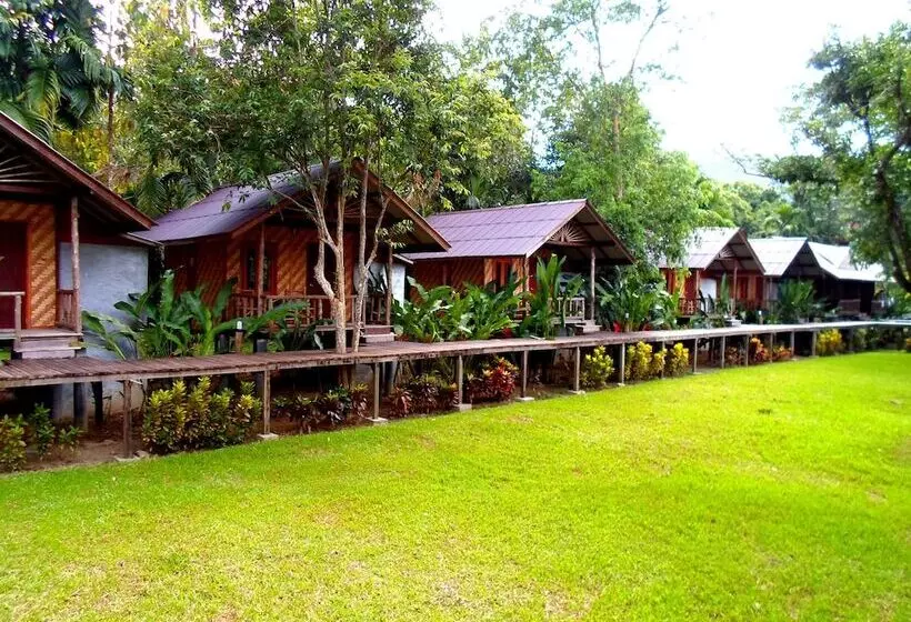 Отель Khao Sok Cabana Resort