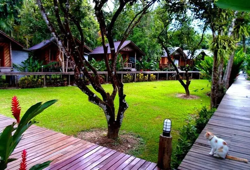 Отель Khao Sok Cabana Resort