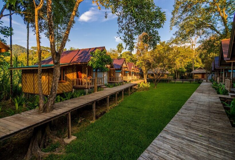 Отель Khao Sok Cabana Resort