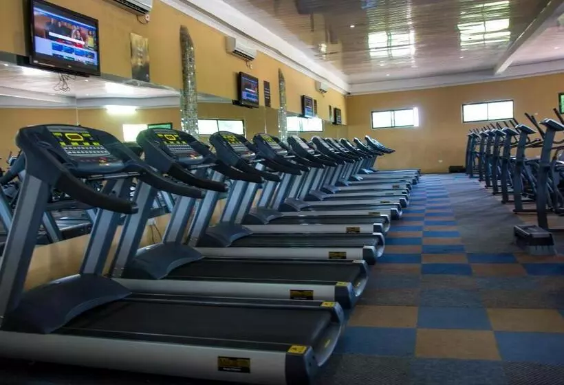 酒店 Mika Convention Center Meanwood