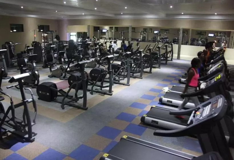 酒店 Mika Convention Center Meanwood