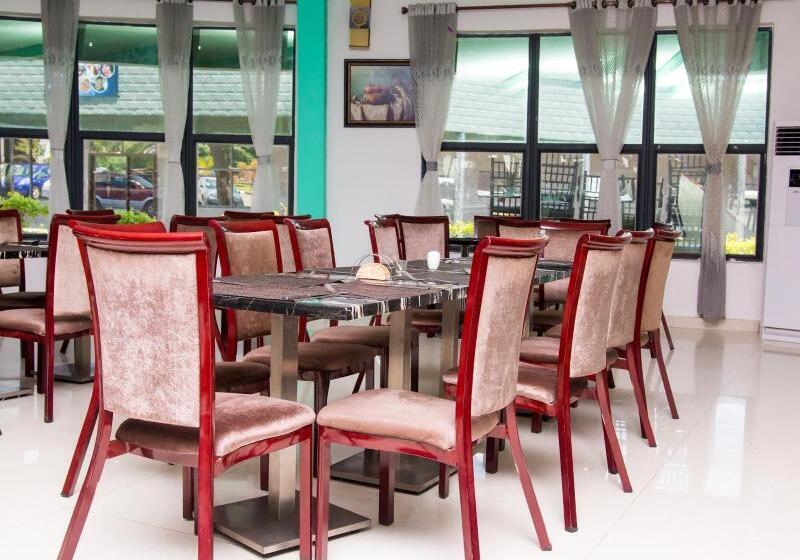 酒店 Mika Convention Center Meanwood