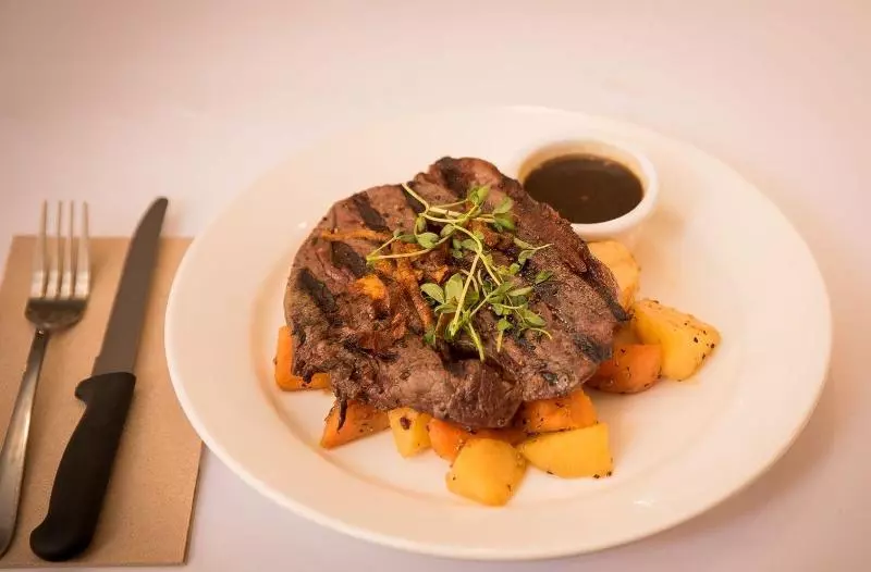 ホテル Queens Arms