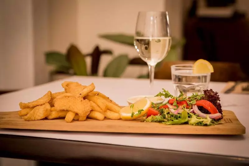 ホテル Queens Arms