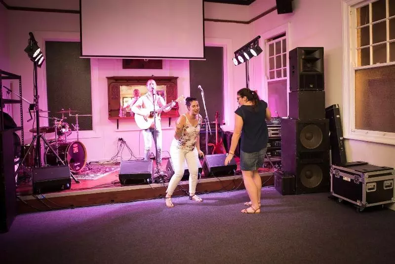 ホテル Queens Arms