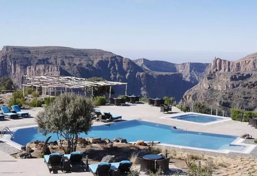 هتل Sahab Resort And Spa