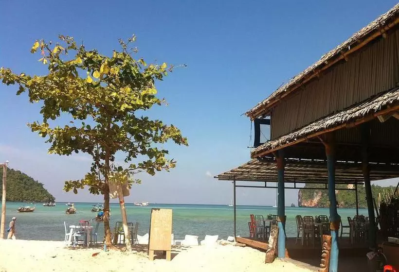 Hotel The Beacha Club